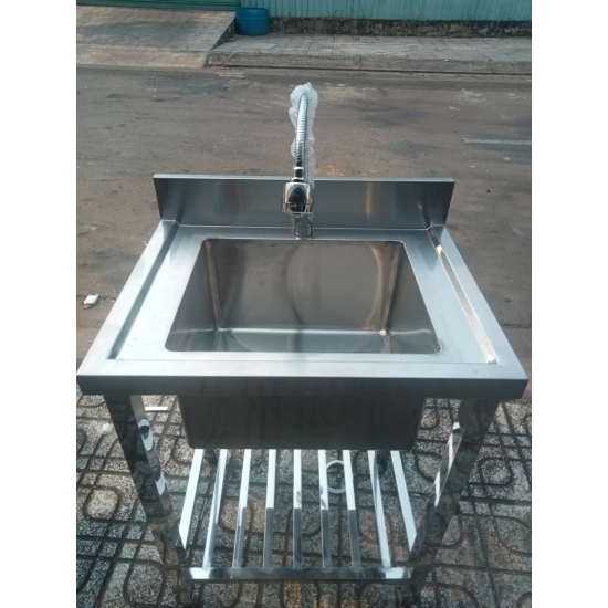 CHẬU RỬA ĐƠN NHỎ CÓ KỆ SONG DƯỚI