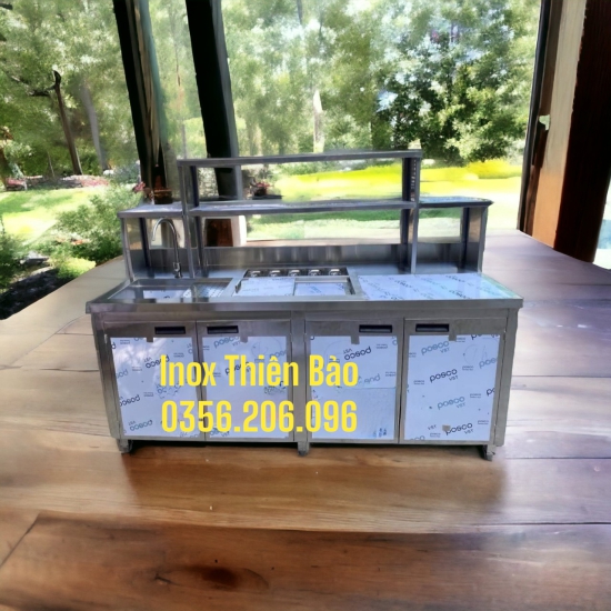 QUẦY 1500X700X850 có 1 thùng đá kèm khay và 1 bồn rửa,có kệ treo để chai syrup