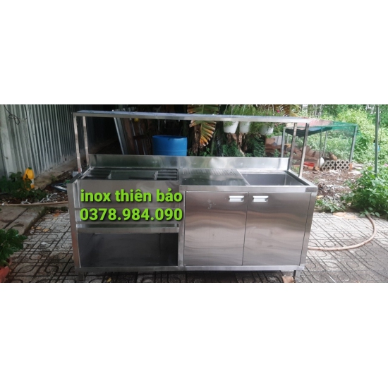 quầy 2000x700x850 thùng đá bên trái và bồn rửa bên phải